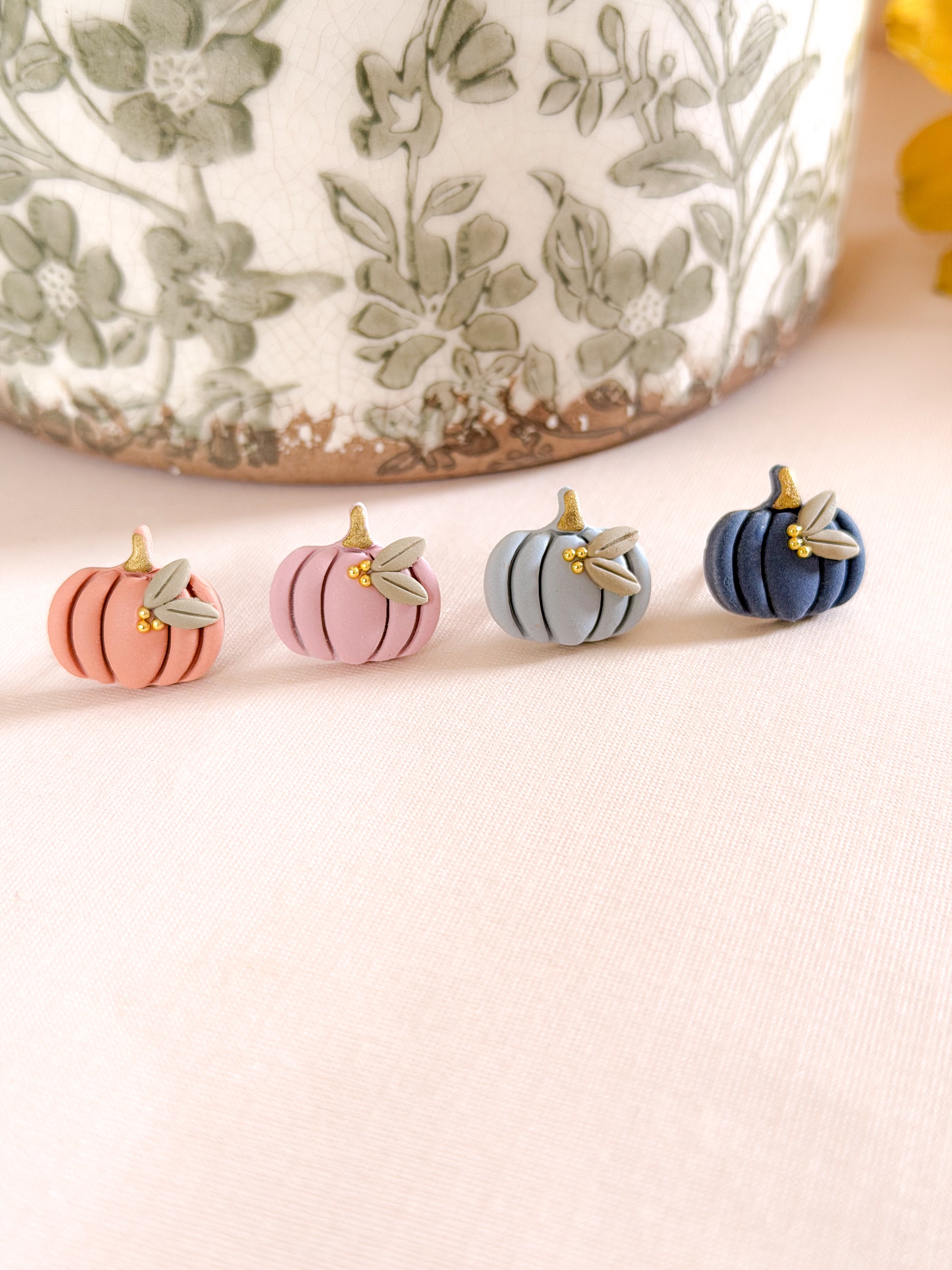 Pumpkin Studs